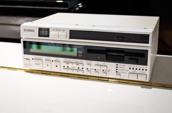 Yamaha U1 Disklavier Silent Upright in Polished White, 2006 - Image 2