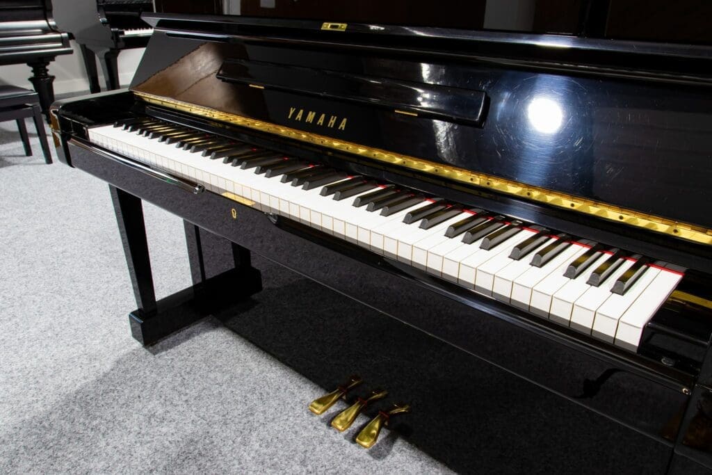 Yamaha U3 YUX Keyboard