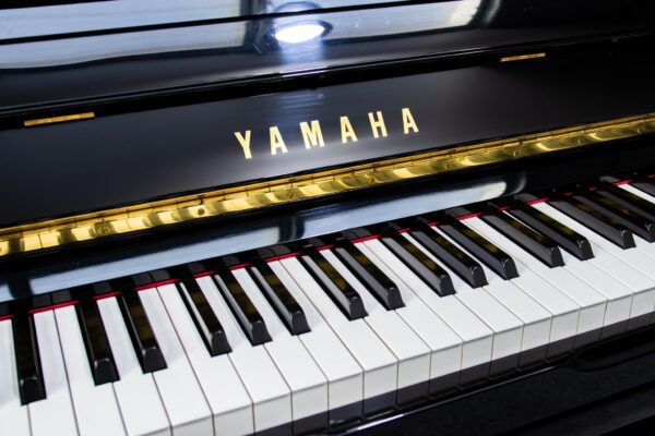 Yamaha U3 U300 Keys