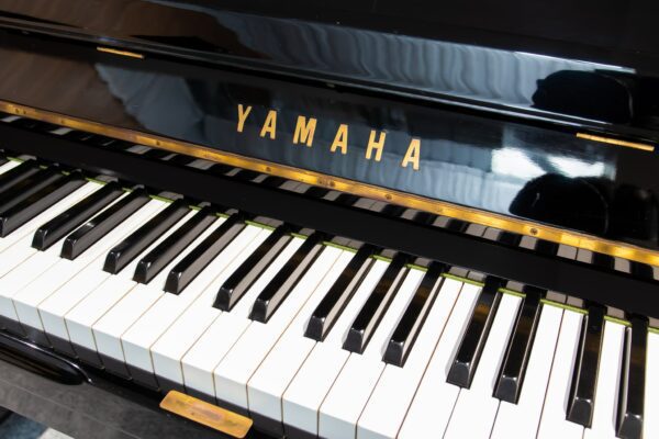 Yamaha U1H Keys