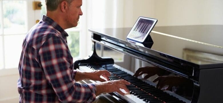 Learning the piano at home