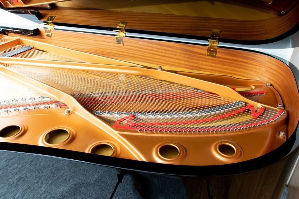Yamaha C7 Internal 3