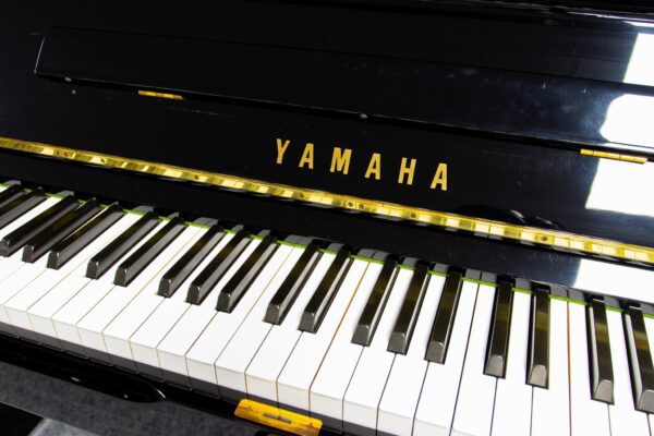 Yamaha U1M Keys