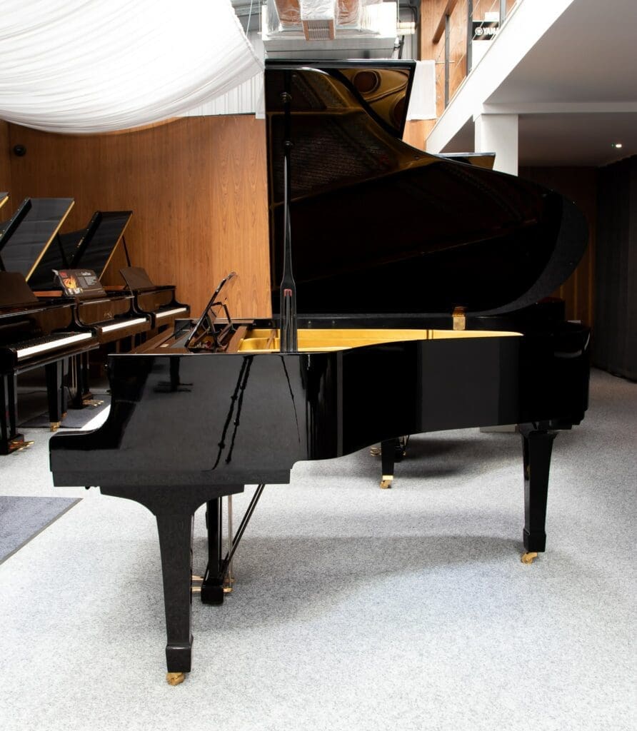 Yamaha C3 Profile