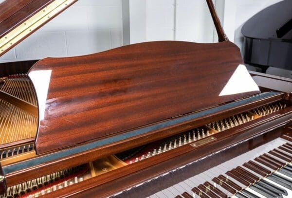 Yamaha C2 Grand in Polished Mahogany 2005 Refurbished