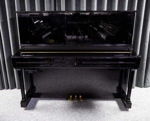 Yamaha SU7 Upright SH Silent in Polished Ebony, 2018