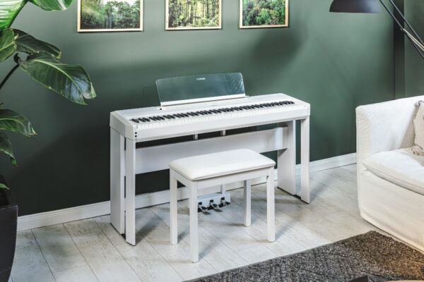 Yamaha P525 White Living Room