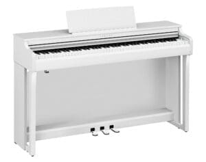 Yamaha CLP825 White Finish