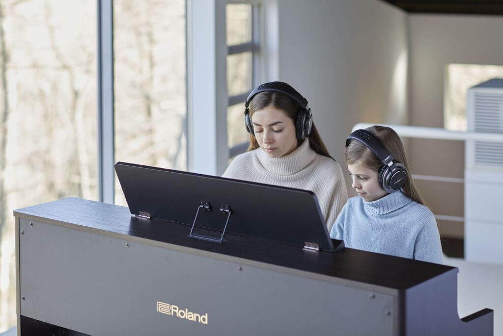 Roland HP700 Series