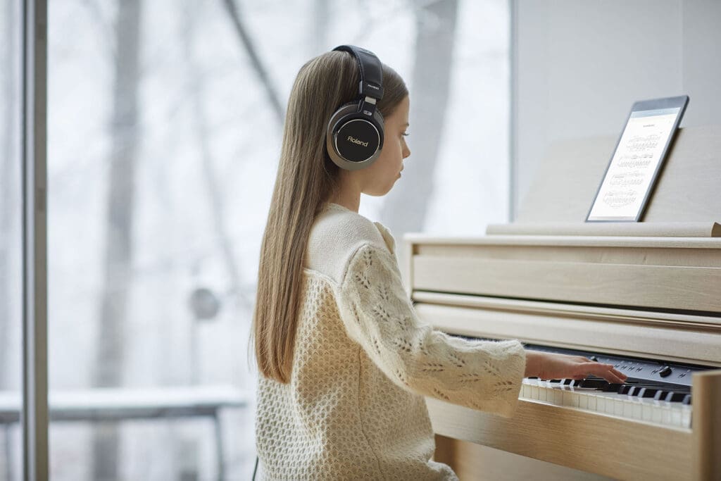 Roland HP700 Series