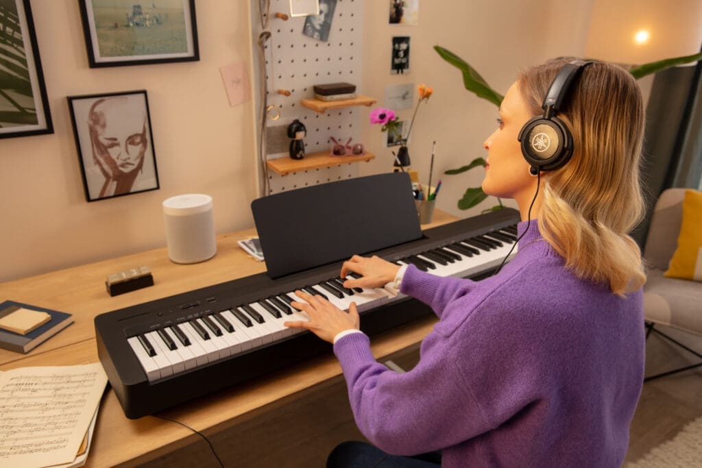Yamaha P145BT