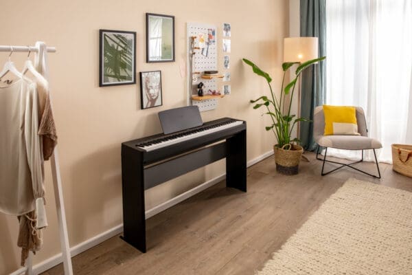 Yamaha P145BT