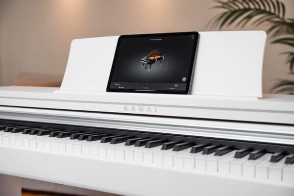 Kawai CX102 Satin White