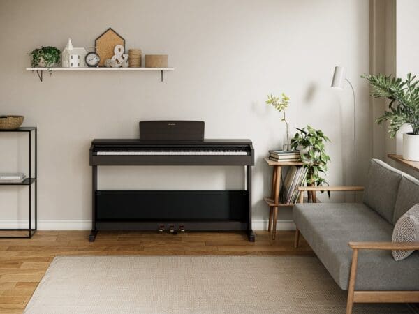 Yamaha YDP105 in Rosewood
