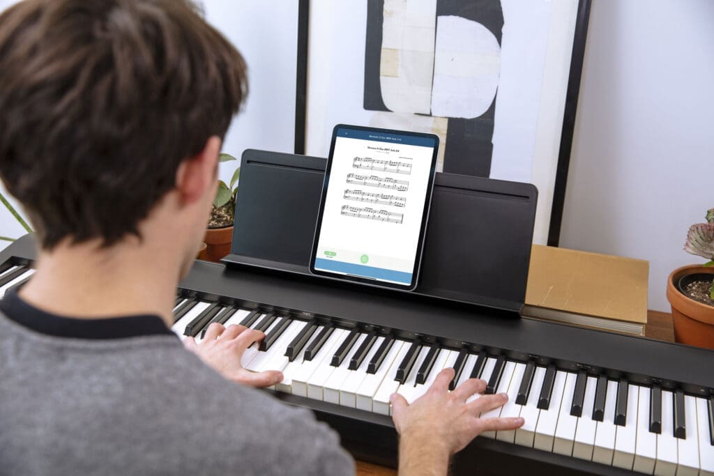 Roland FP30X in Black